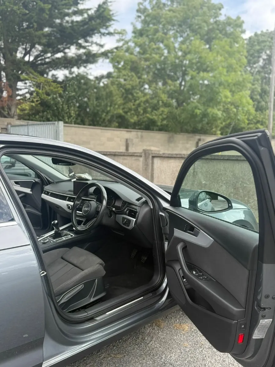 Audi A4 2016 - Image 3
