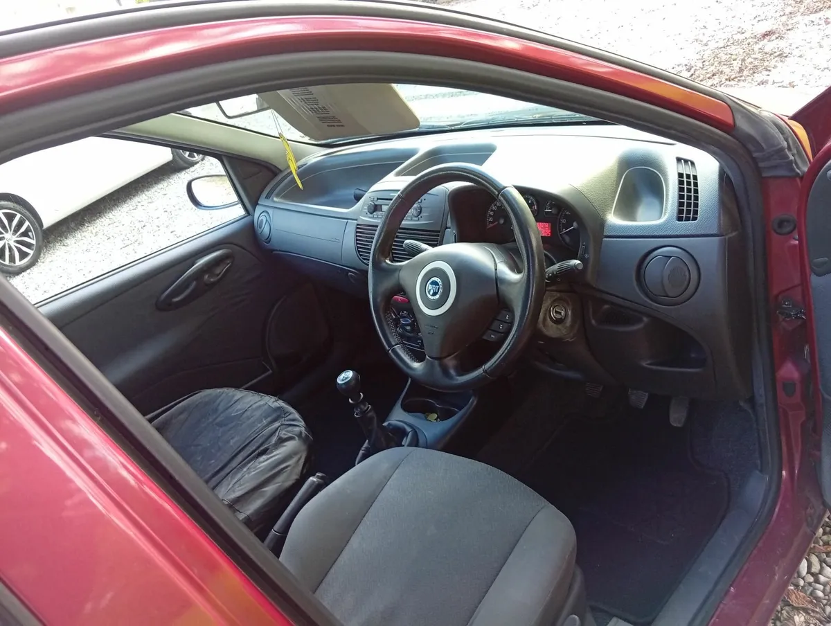 Fiat Punto 2005 - Tax/NCT - Image 3