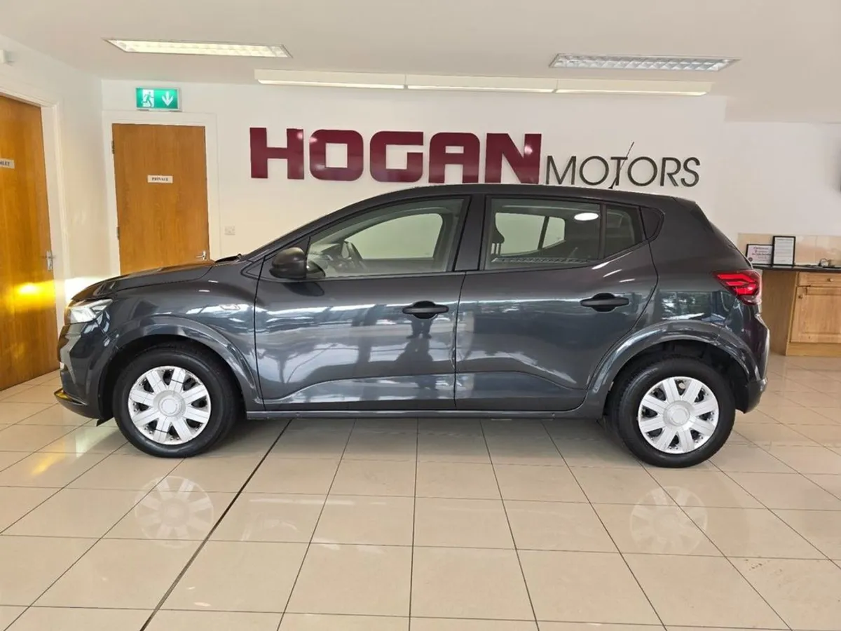 Dacia Sandero Essential 5DR H/B My22 Best Value - - Image 4