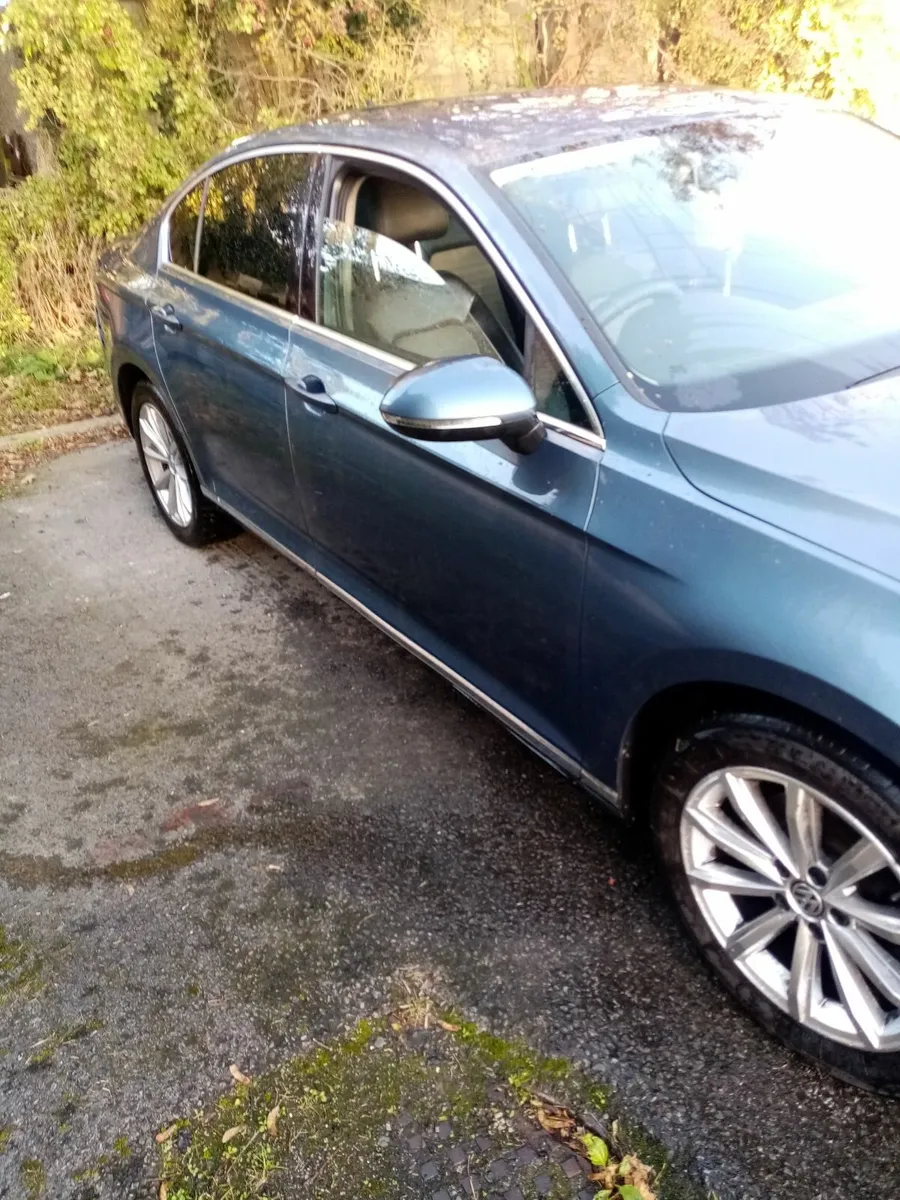 Volkswagen Passat 2015 - Image 4