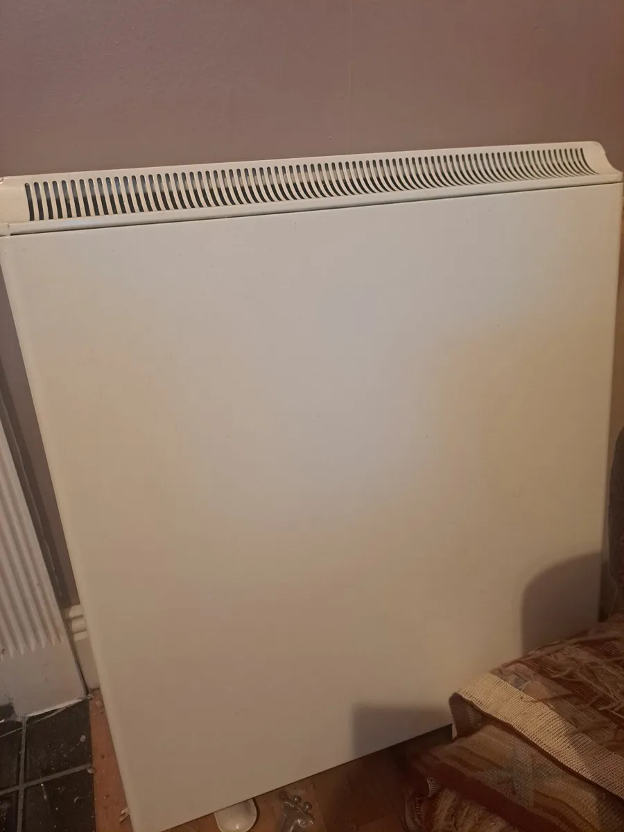 Storage heater - Image 3