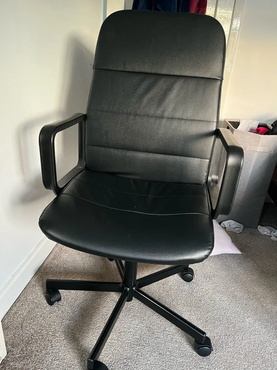 Office chair - Image 4