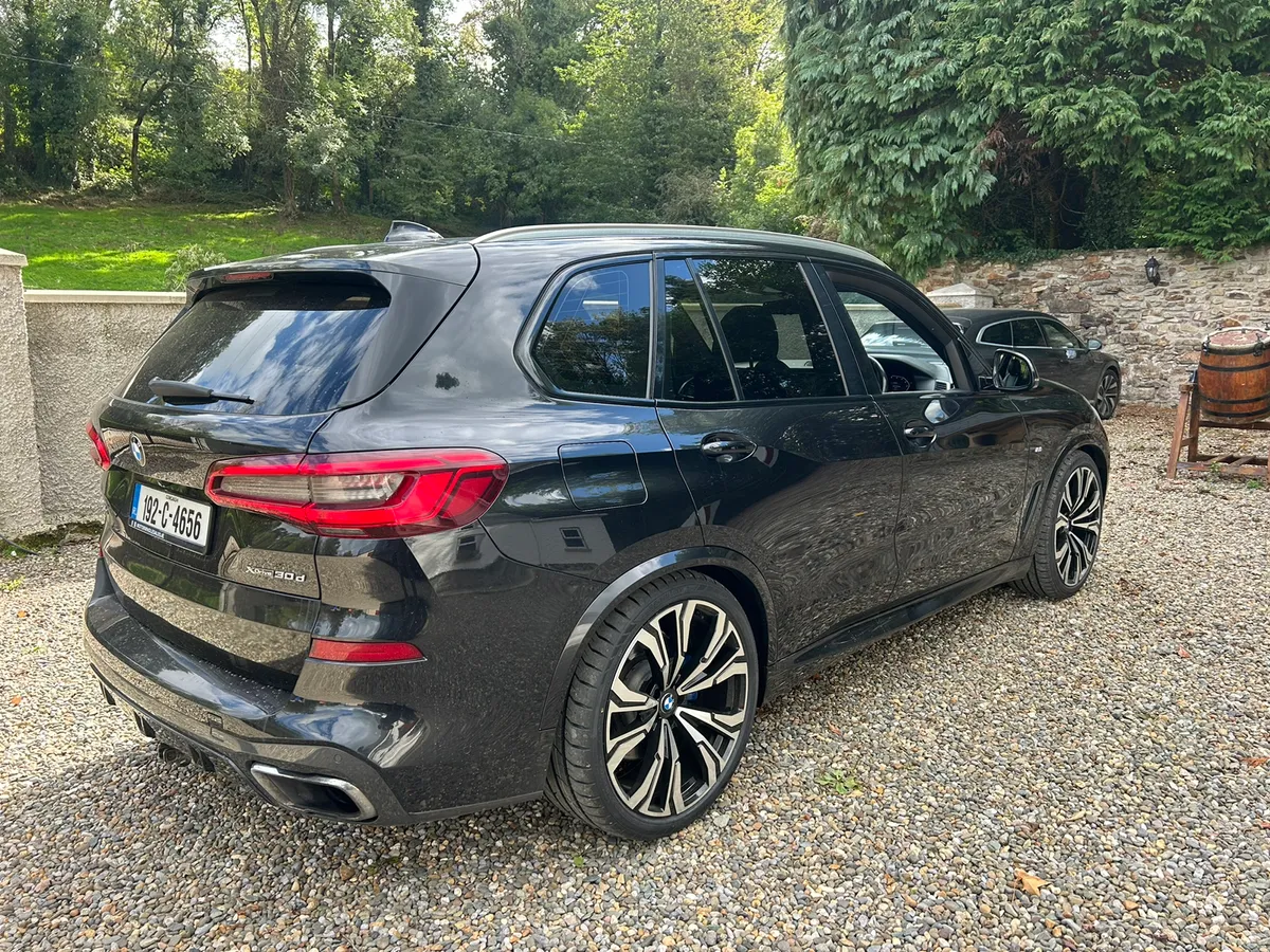 192 BMW X5 3.0D M SPORT 7 SEATER - Image 2