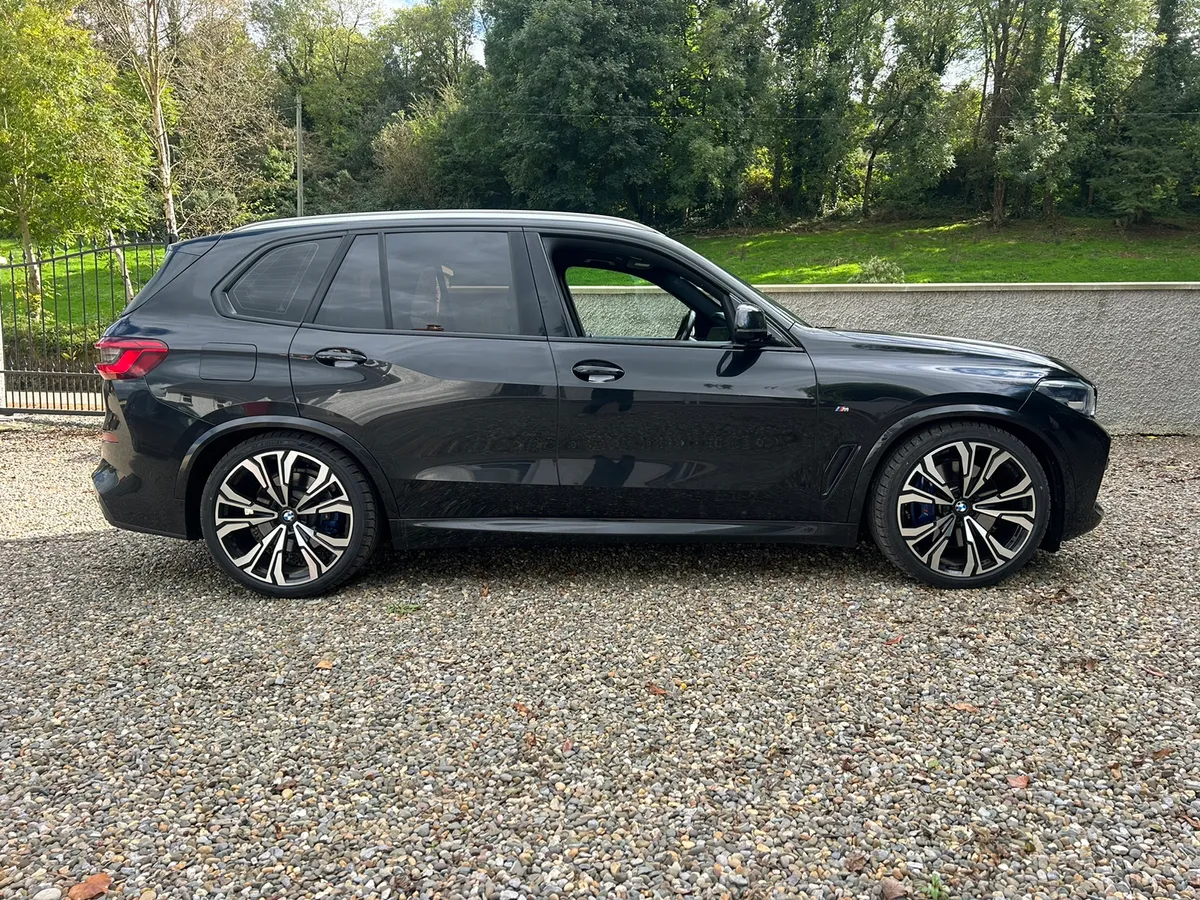 192 BMW X5 3.0D M SPORT 7 SEATER - Image 3