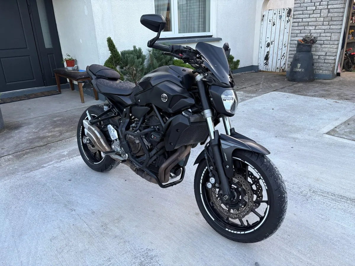 Yamaha mt 07 2017 - Image 1