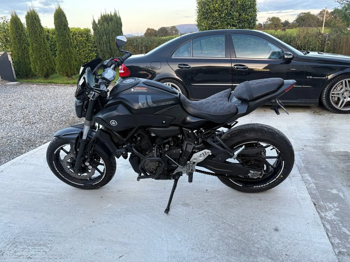 Yamaha mt 07 2017 - Image 4