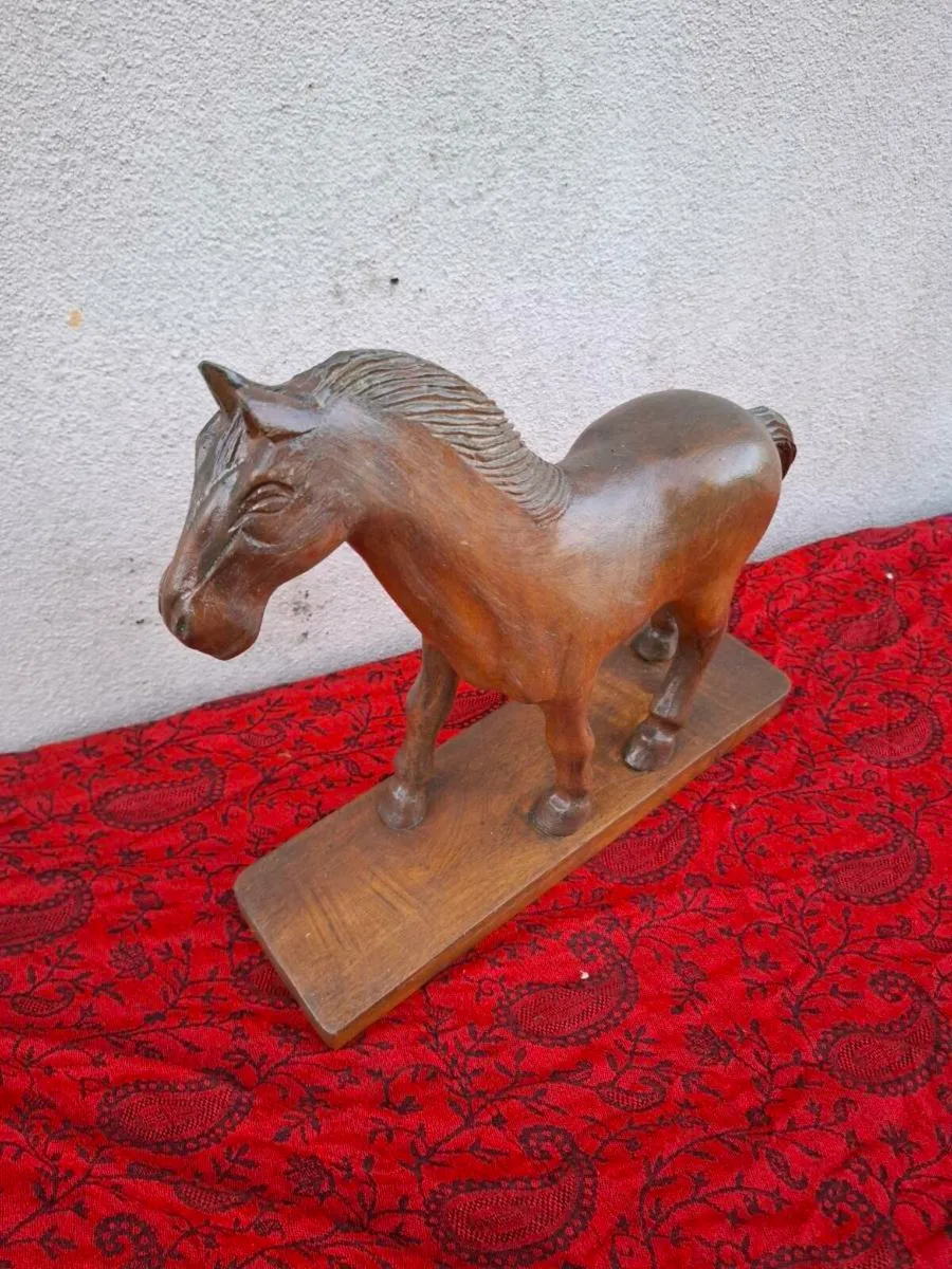 Wood horse statue - Image 2
