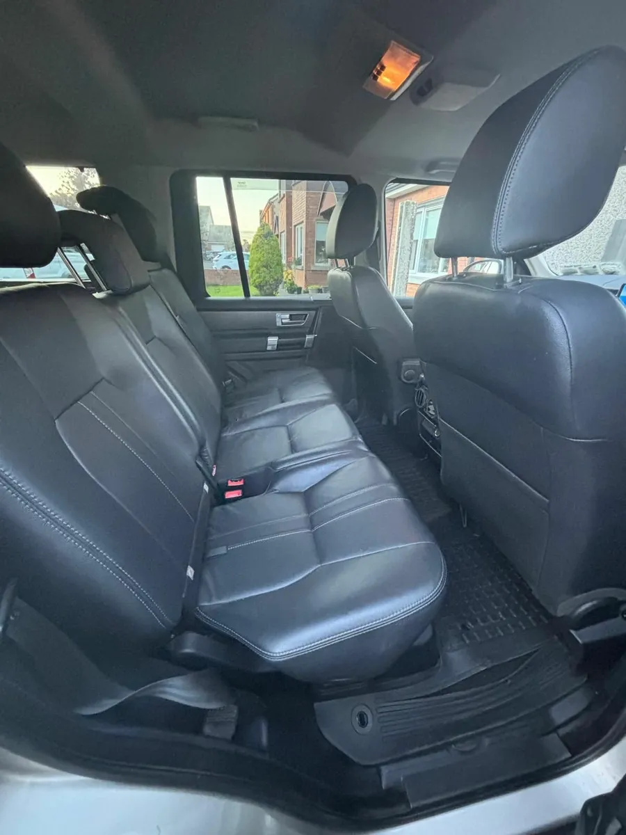 Land Rover Discovery 2015 - Image 4