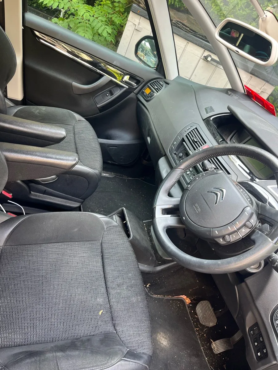 Citroen C4 Grand Picasso Exclusive eHdi - Image 4