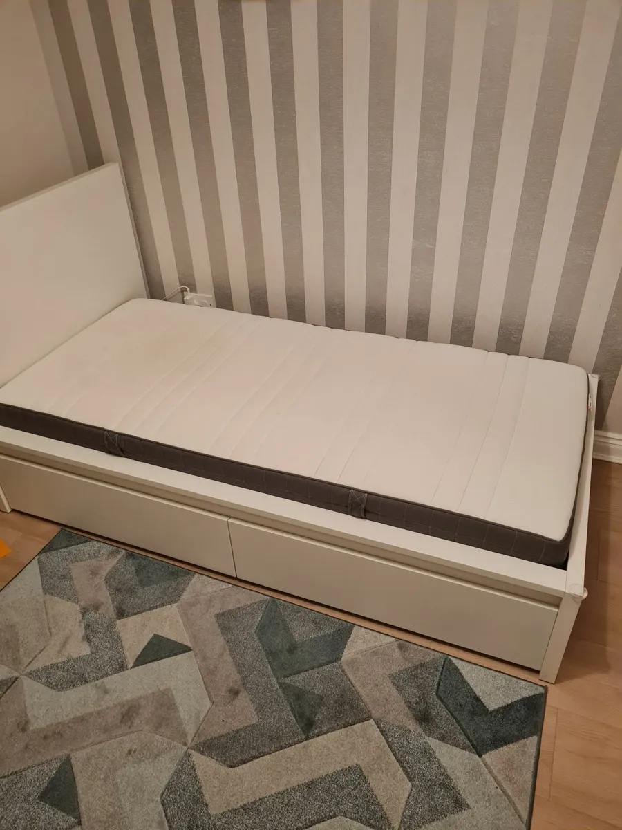 Free Mattress - Image 1