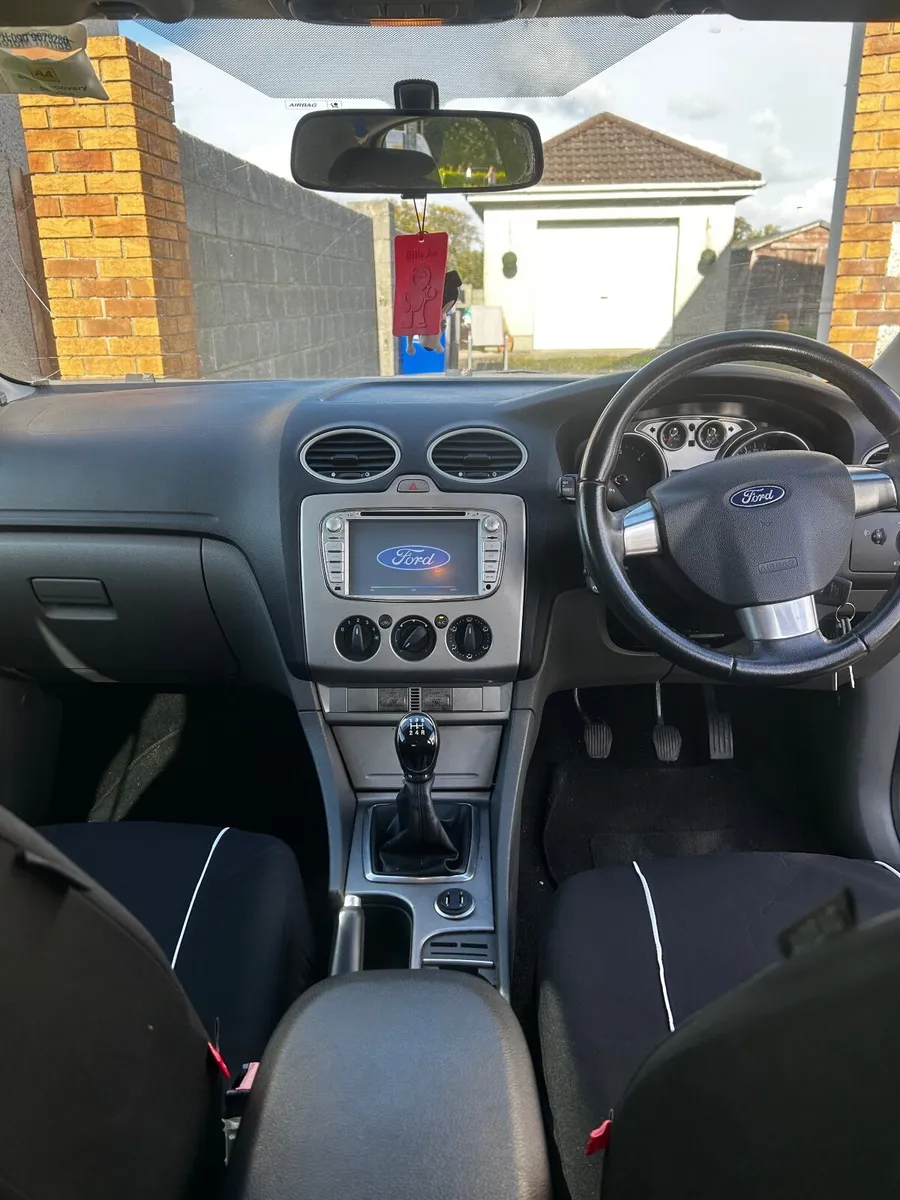Ford Focus ZETEC 2009 - Image 4