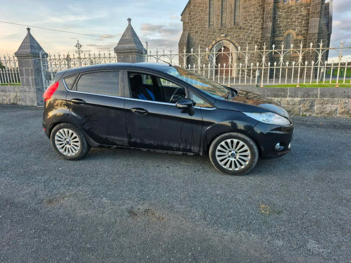 FORD FIESTA 1.4D - Image 2