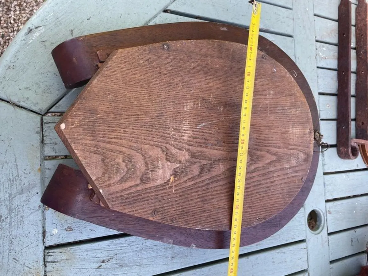 Antique Horseshoe Mirror - Image 3