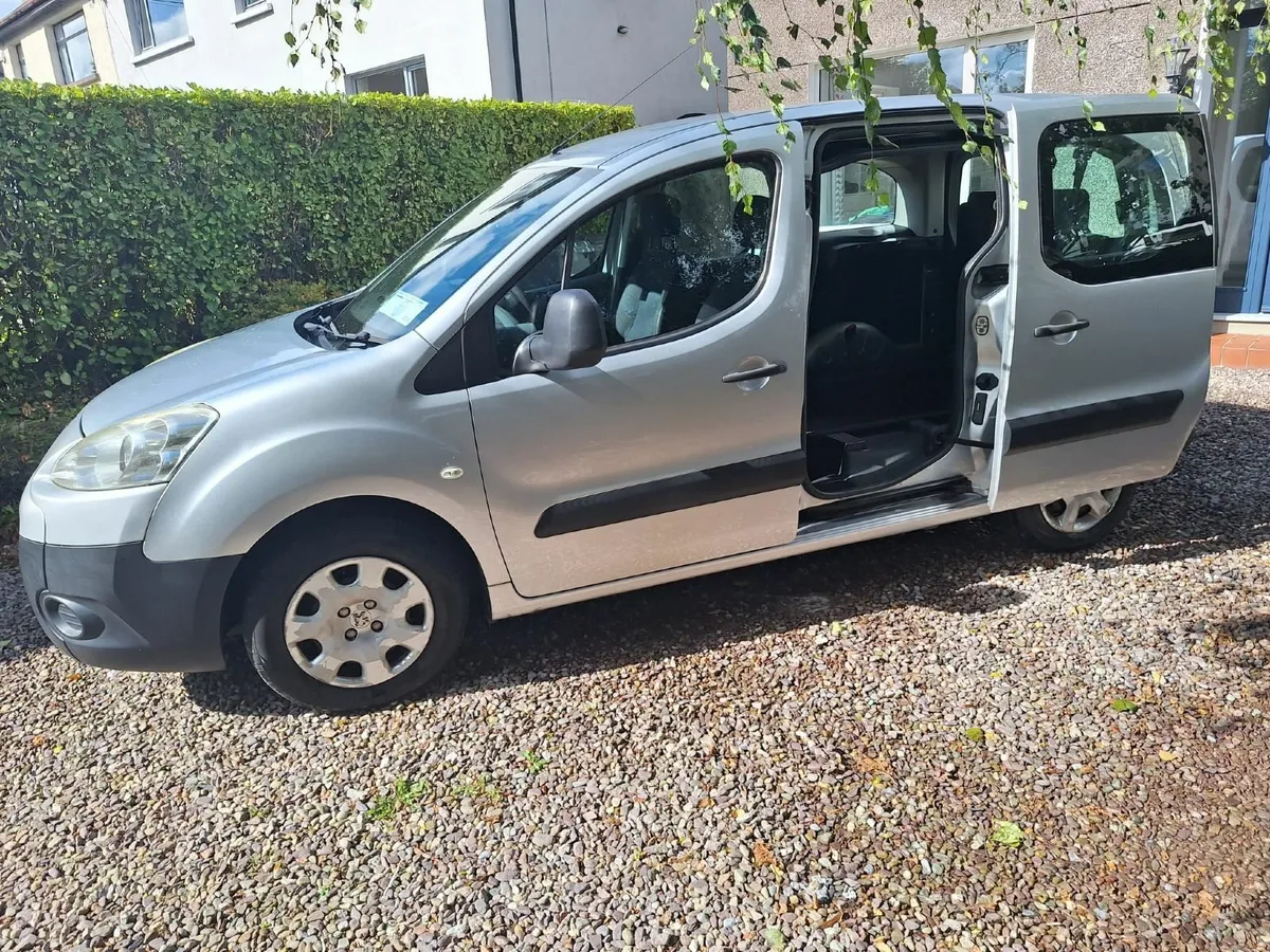 Wheelchair Accessible Peugeot Partner - Image 3