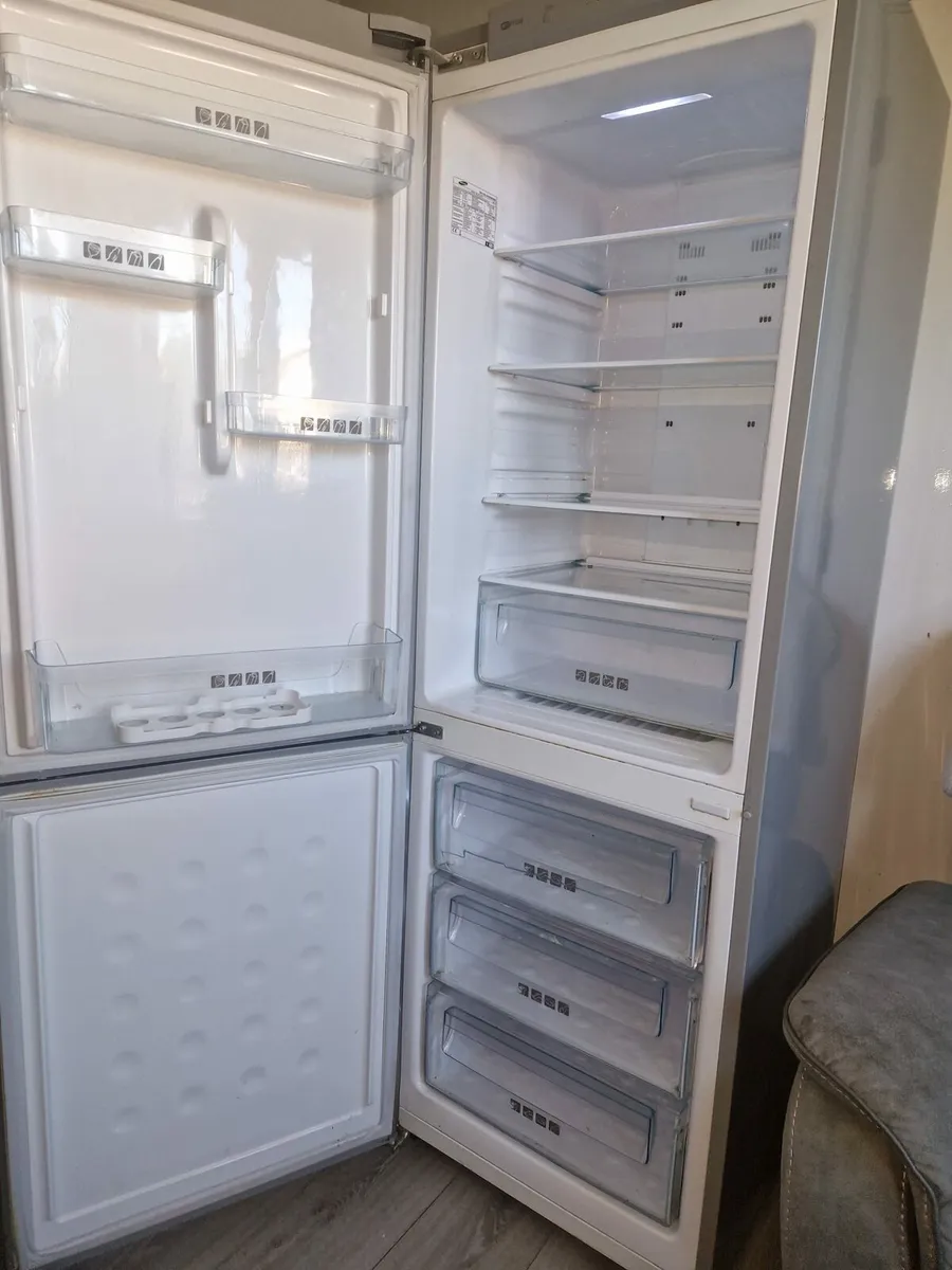 Samsung Fridge Freezer - Image 2