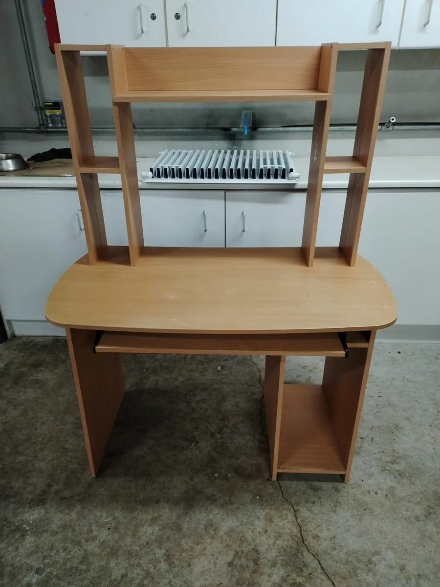 Computer desk - Image 3