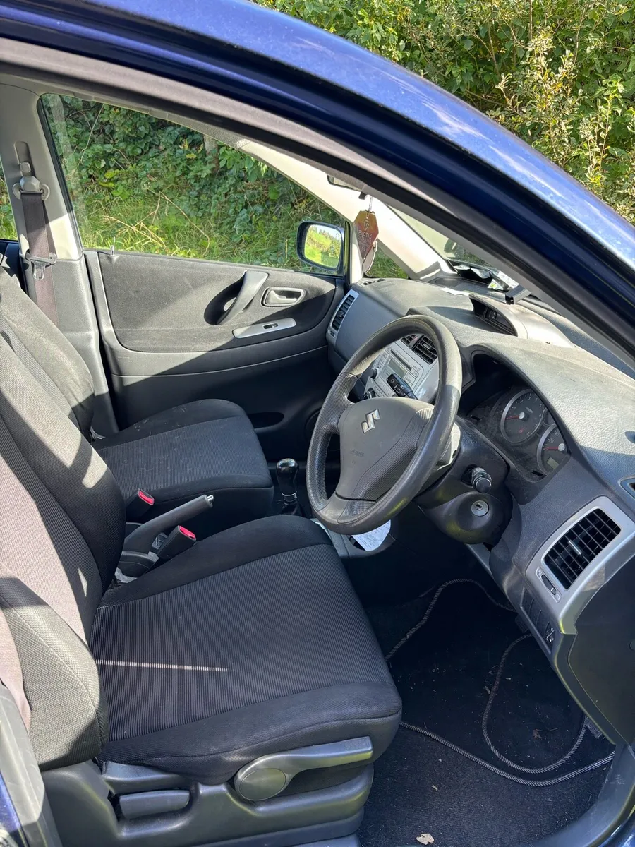 Car - Image 2