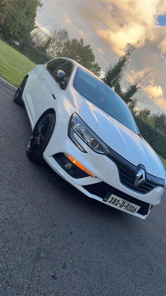 Renault Megane dynamique - Image 1