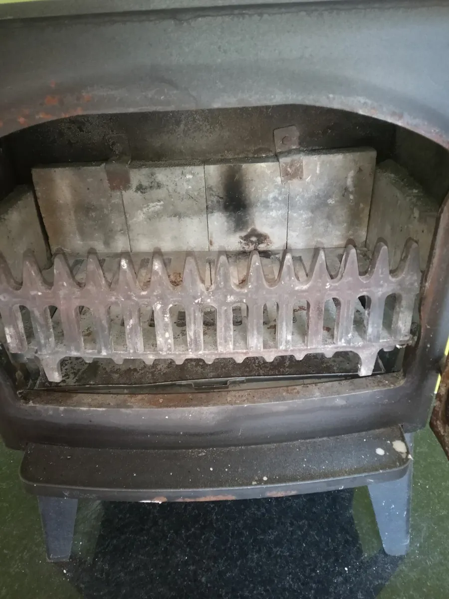 Solid fuel stove - Image 3