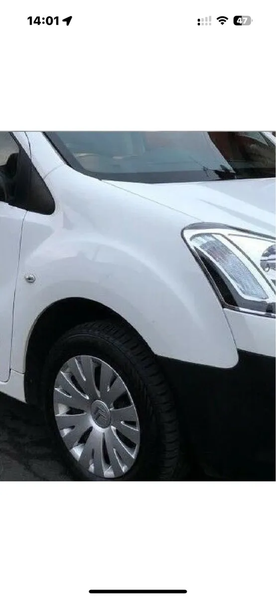 2018  Citroen Berlingo /partner drivers wing