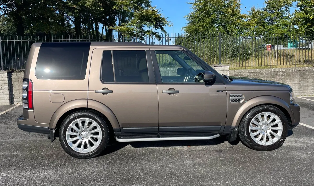 Land Rover Discovery 4 - Image 3