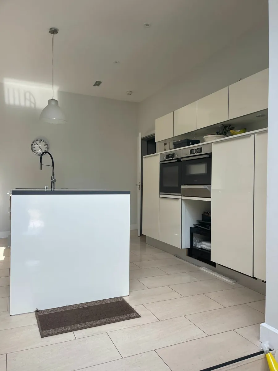 Poggenpohl fitted kitchen - Image 4