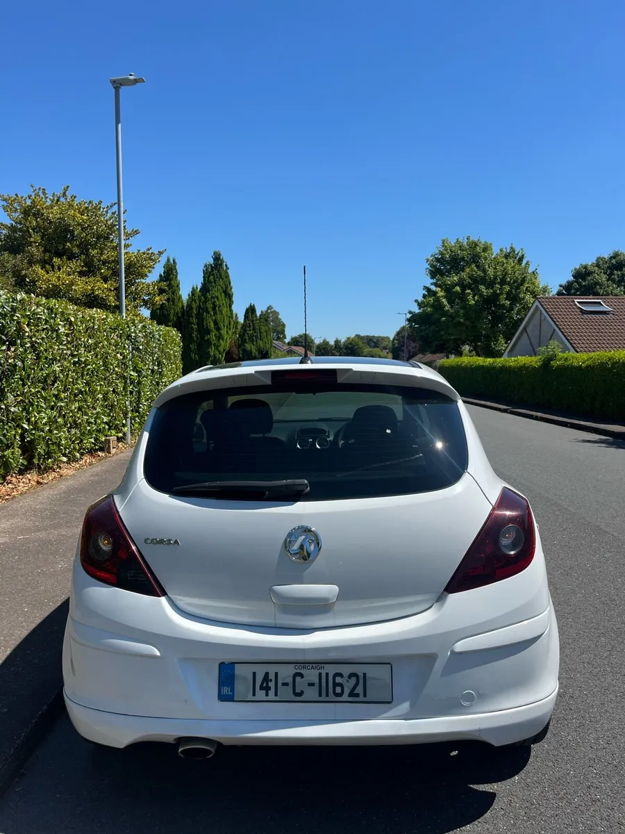 2014 **Limited Edition** White Opel Corsa - Image 4