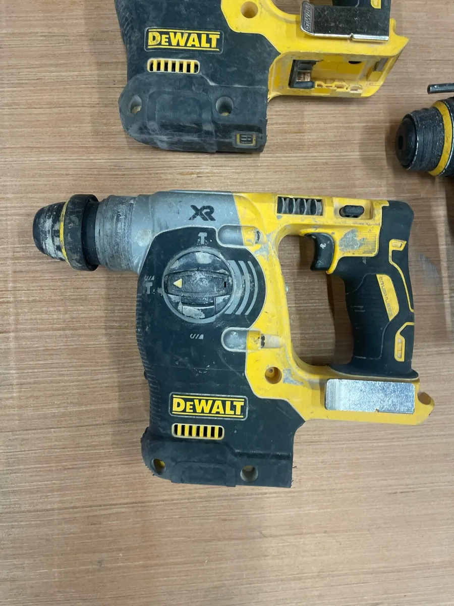 3 x Dewalt 18 v sds Parts /Repair - Image 2