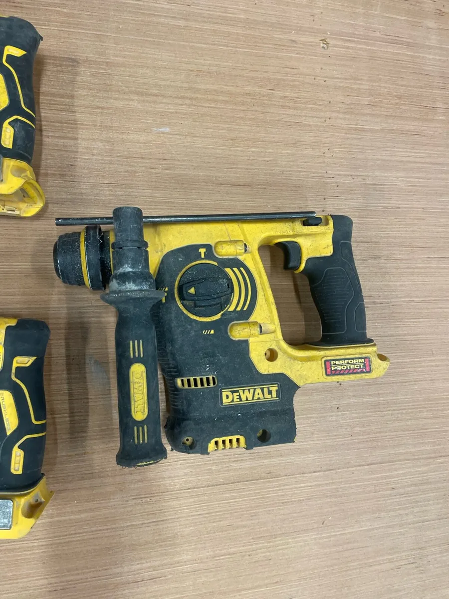 3 x Dewalt 18 v sds Parts /Repair - Image 4