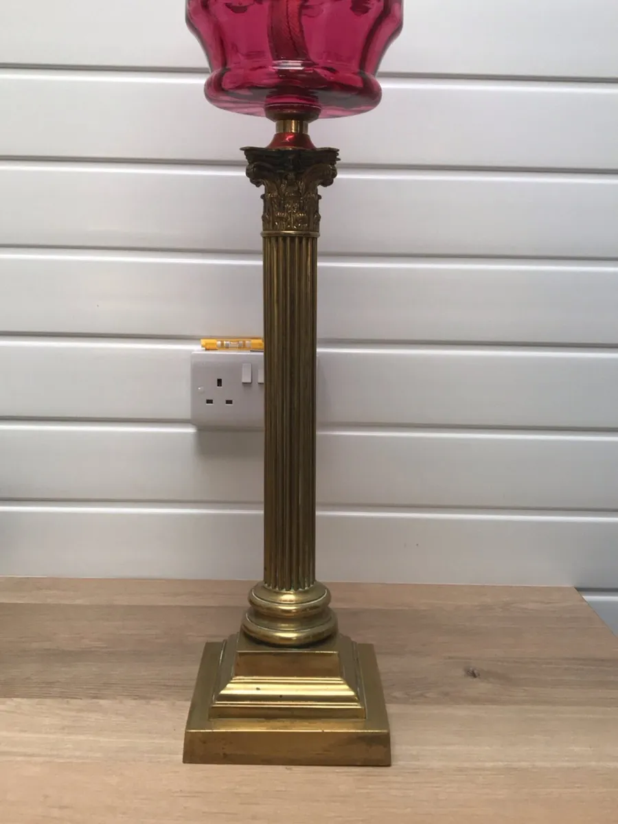 Antique oil lamp - Image 3