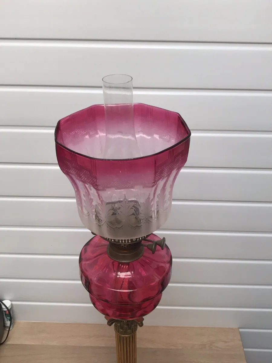 Antique oil lamp - Image 4