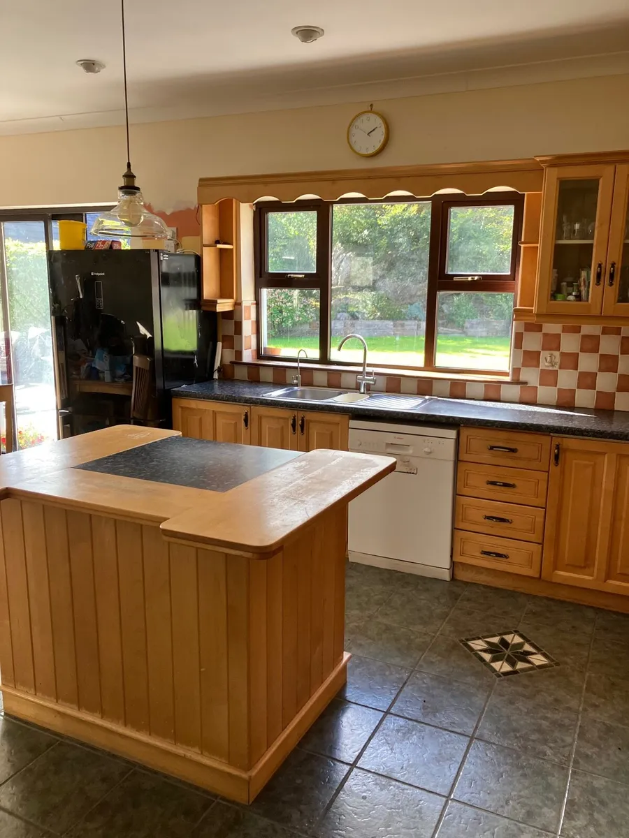 Kitchen - Image 4