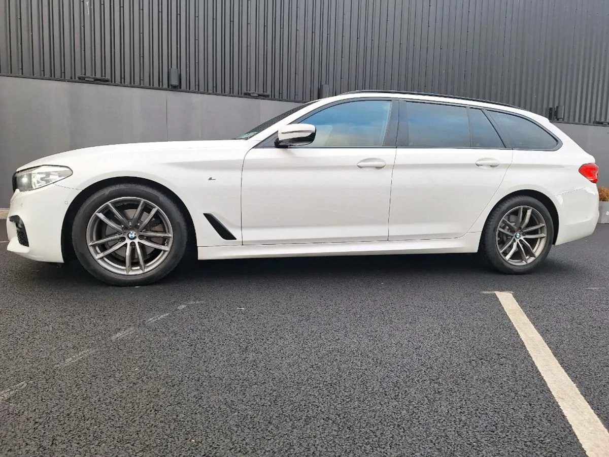 182 BMW 520D M-SPORT ESTATE - Image 3