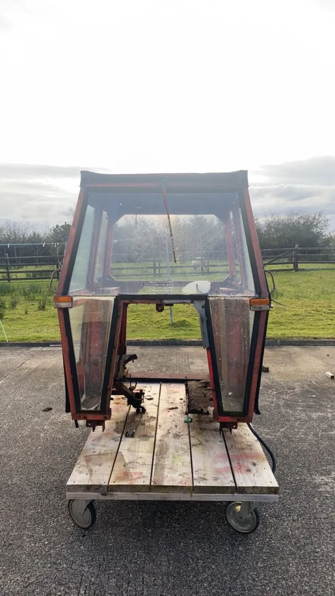 Massey Ferguson Sankey cab - Image 2