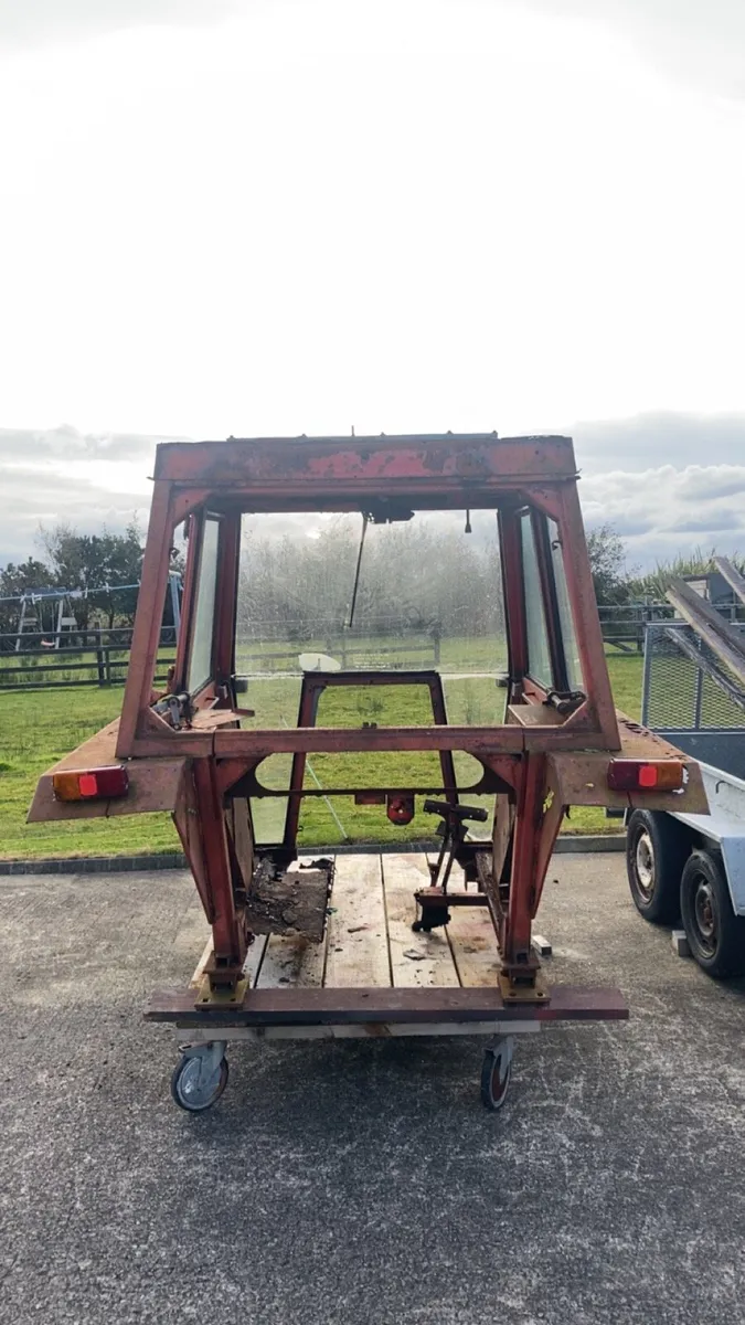 Massey Ferguson Sankey cab - Image 4