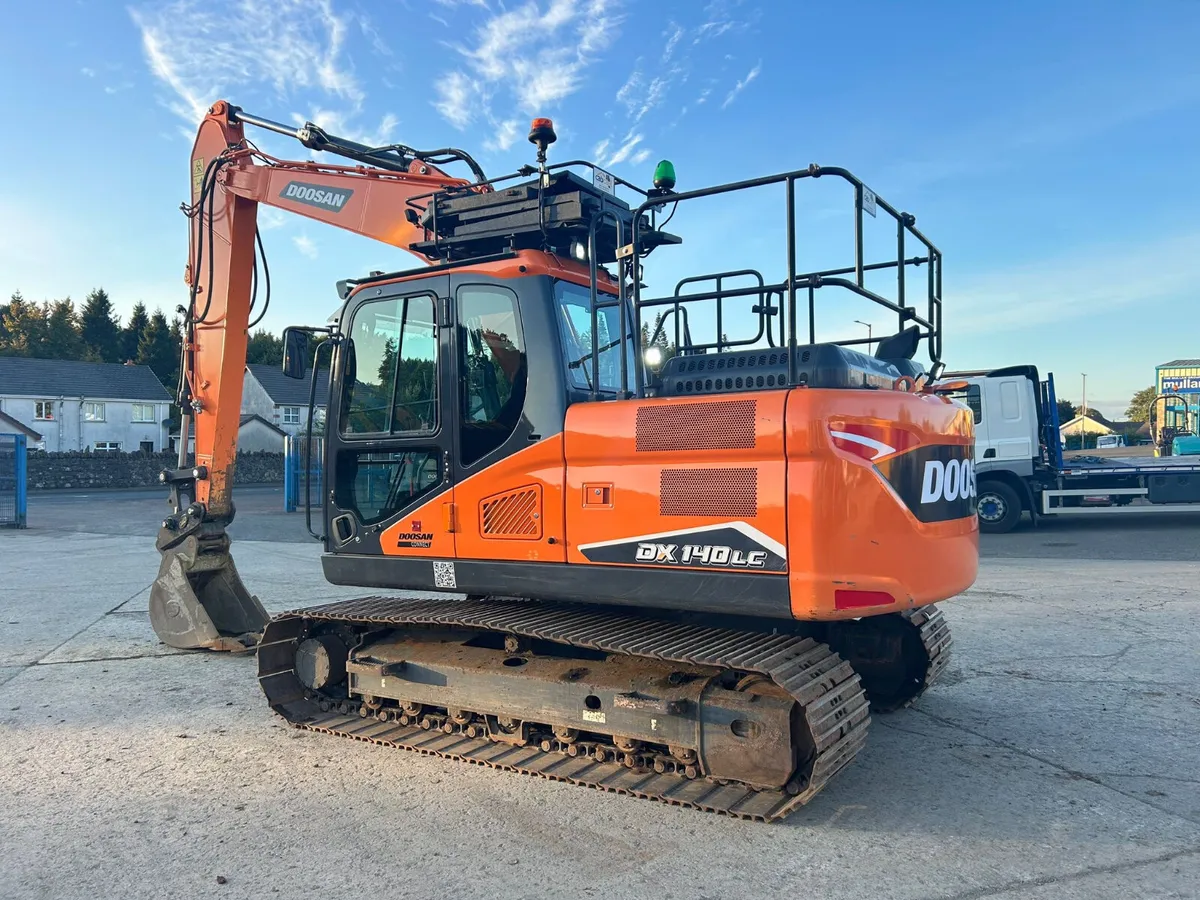2022 Doosan DX140 LC-7 ( New Model ) - MULLANS - Image 3