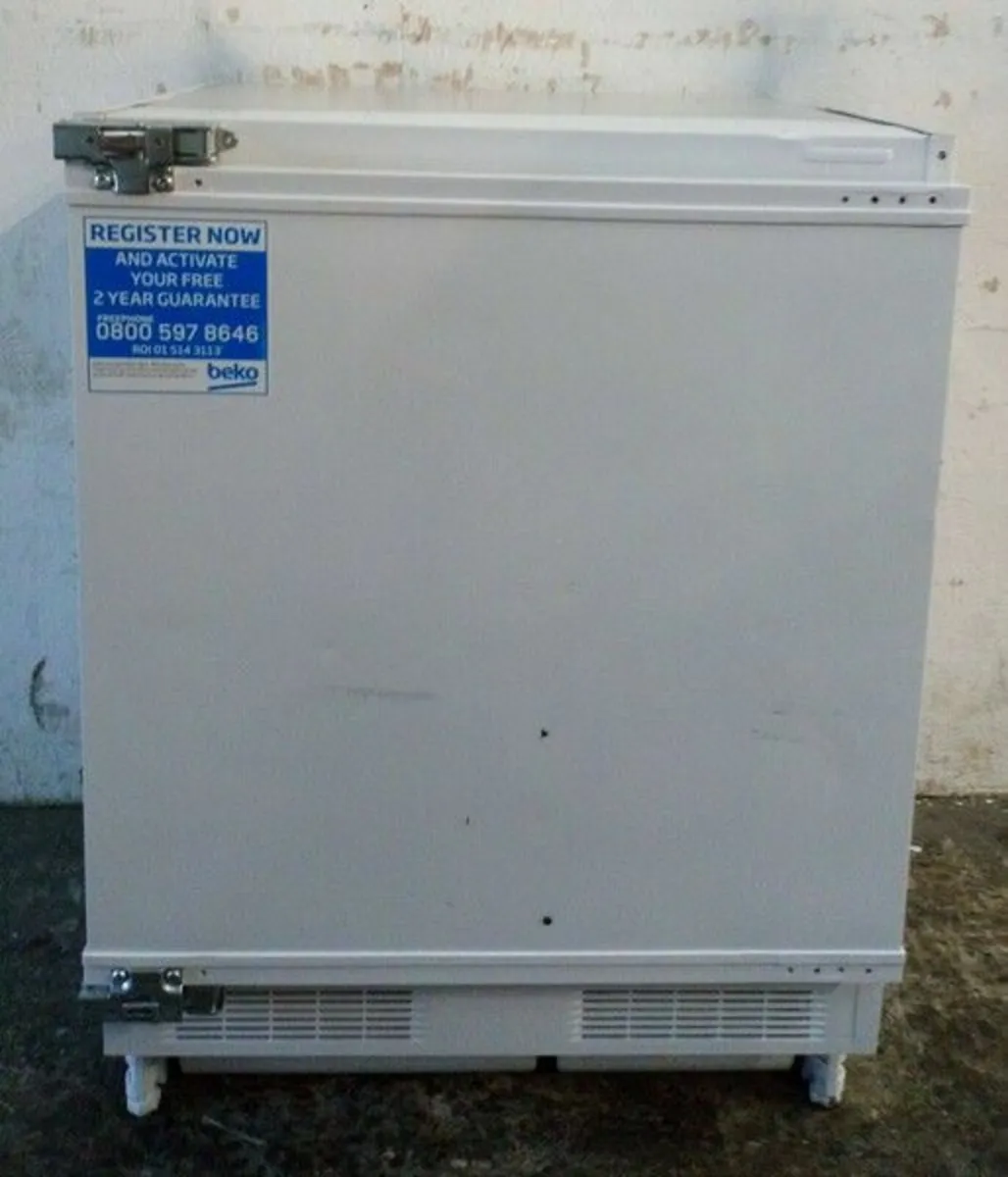 Fridge Integrated Undercounter Ex-Display - Image 1