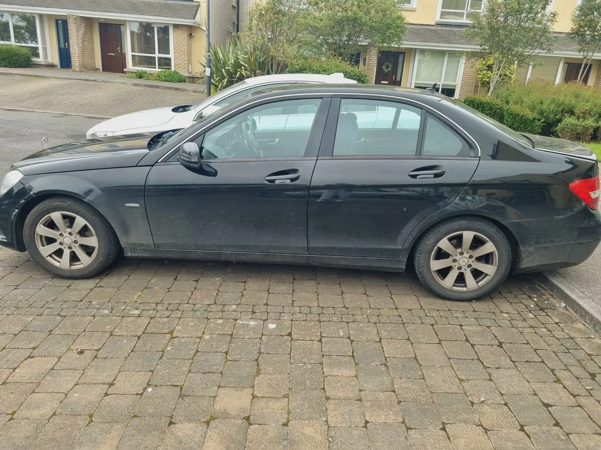 Mercedes C200 - Image 3