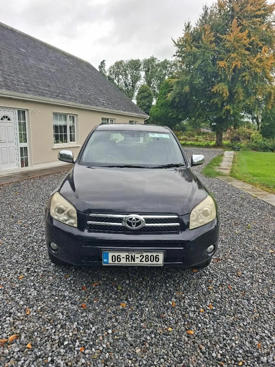 Toyota RAV4 2006 - Image 2