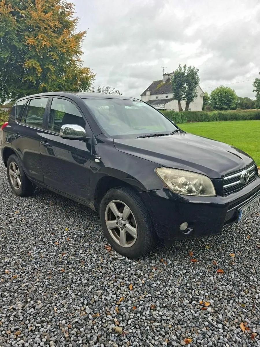Toyota RAV4 2006 - Image 1