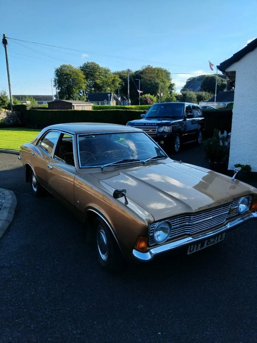 Vintage cars - Image 1