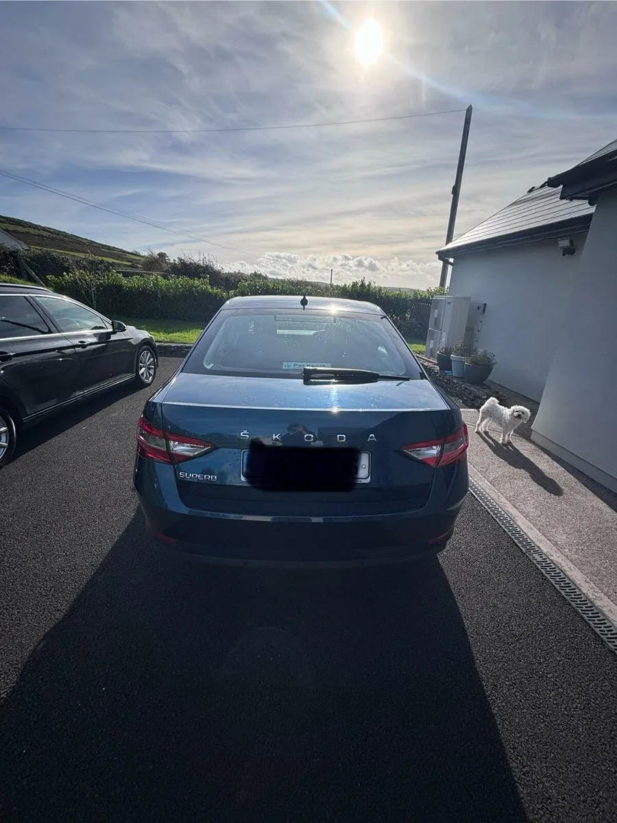 Skoda superb - Image 2