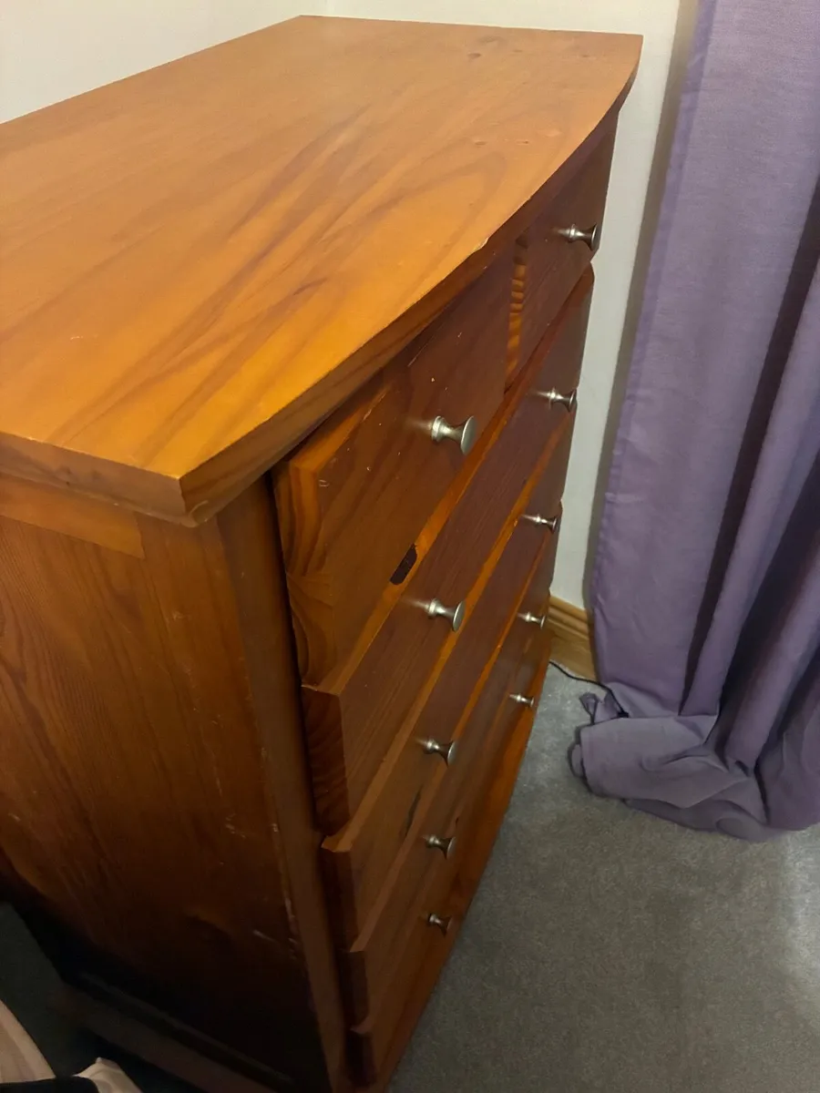 Solid pine chest of drawers - Image 4