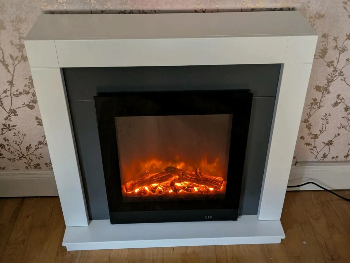 Electric fire Suite - Image 2