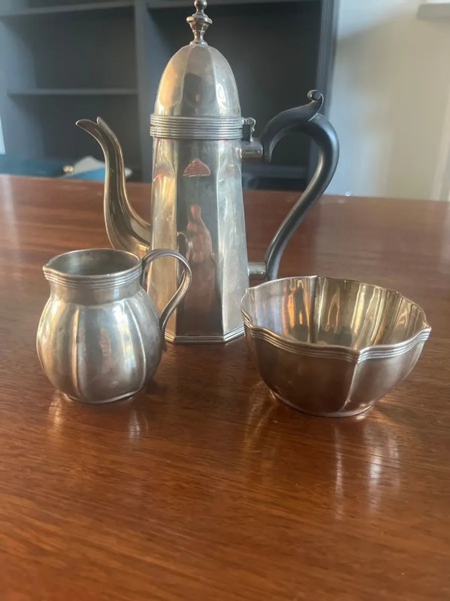 Antique silver - Image 1