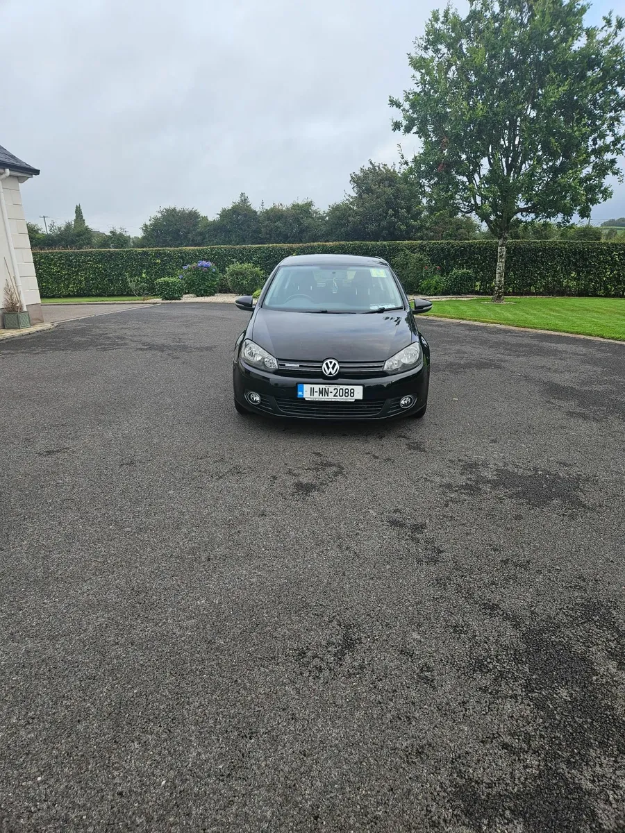 Volkswagen Golf 2011 - Image 2