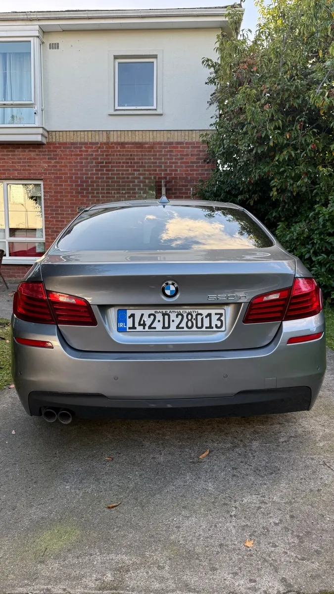 BMW 5-series 520d - Image 2