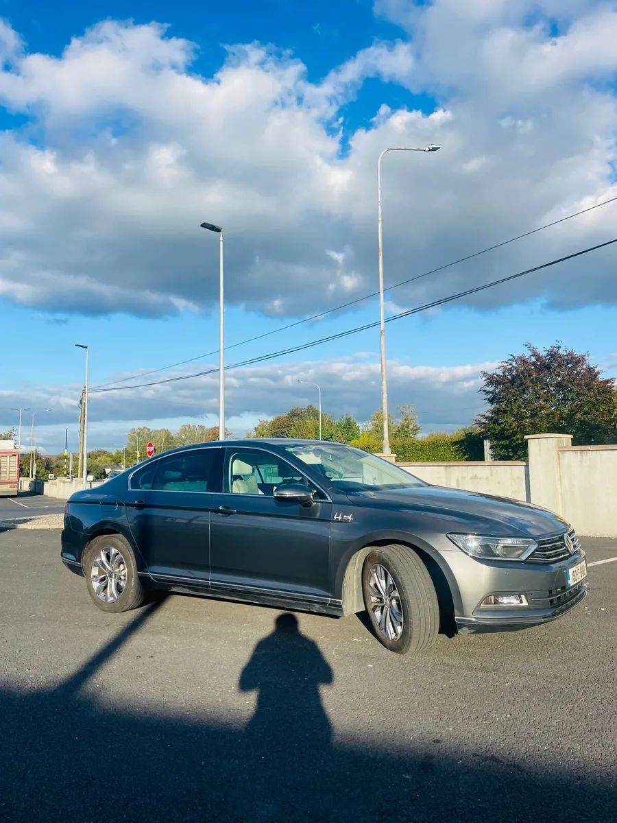 Volkswagen Passat 1.6TDI AUTOMATIC - Image 3