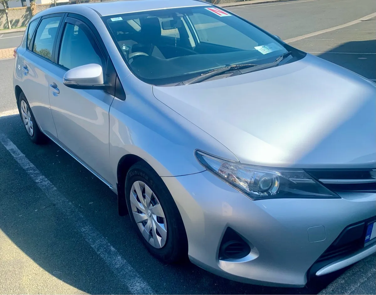 Toyota Auris 1.4D 2013 - Image 2