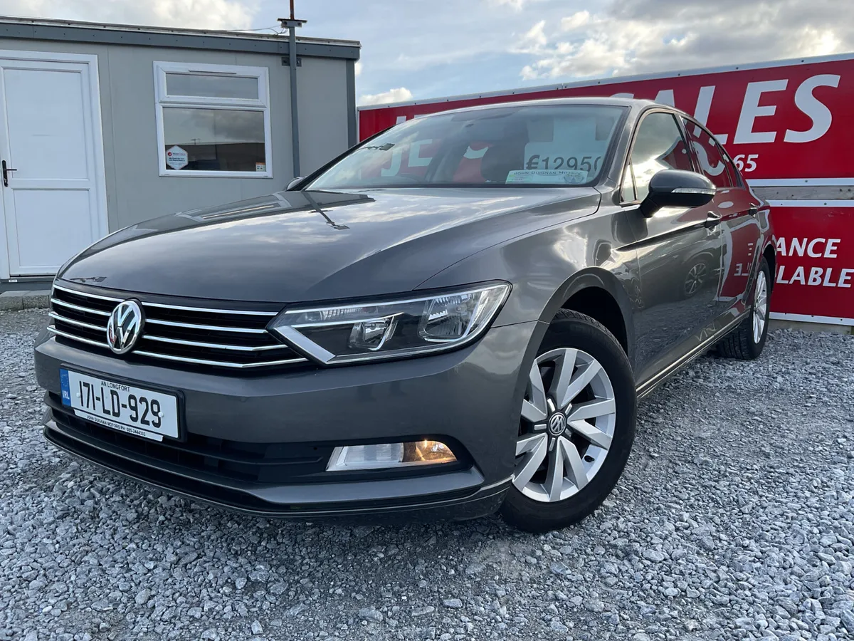 VW PASSAT 1.6 TDI 120BHP TRENDLINE SPOTLESS - Image 2